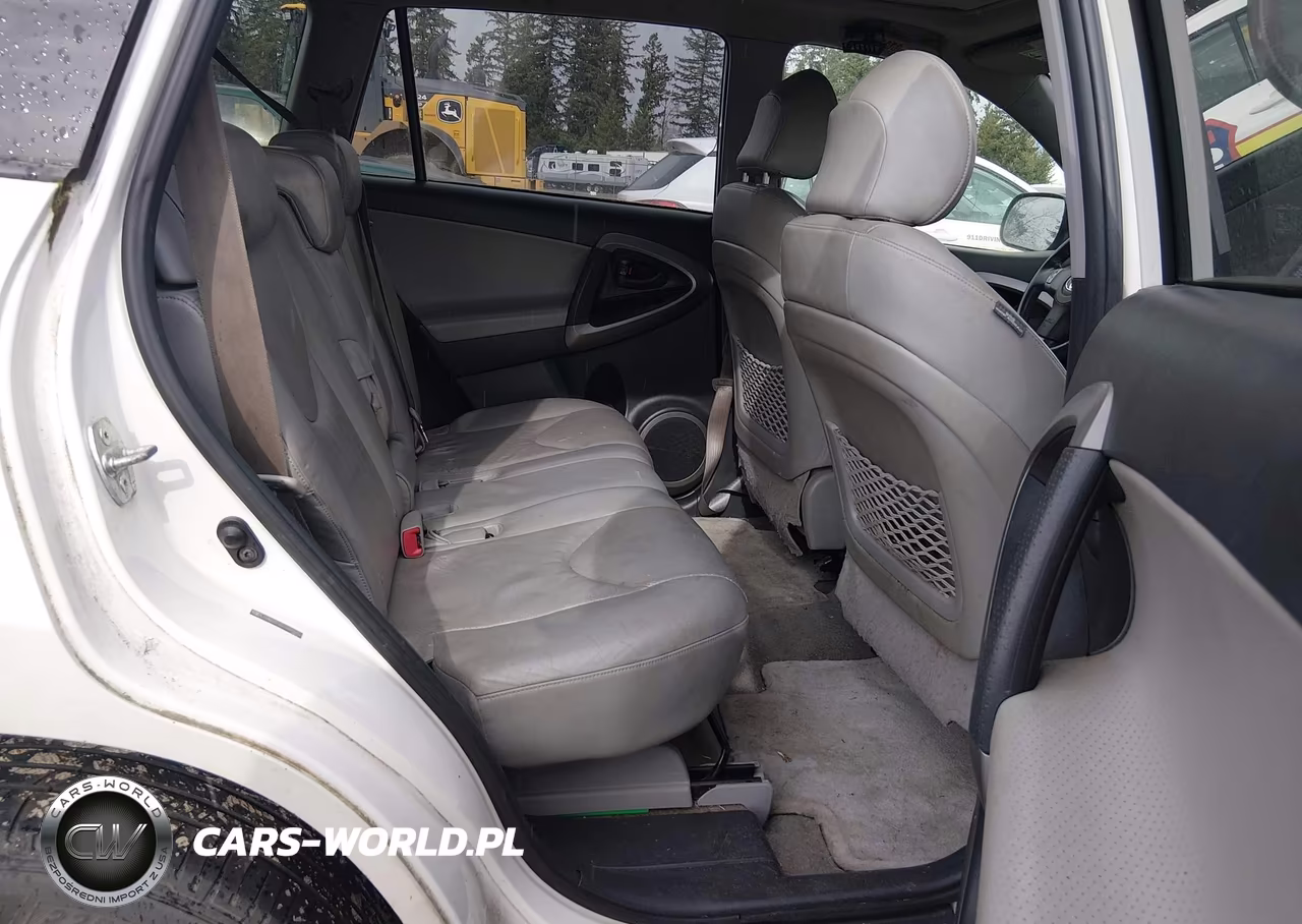2007 Toyota Rav4 Limited VIN:JTMBD31V075099652 - 8