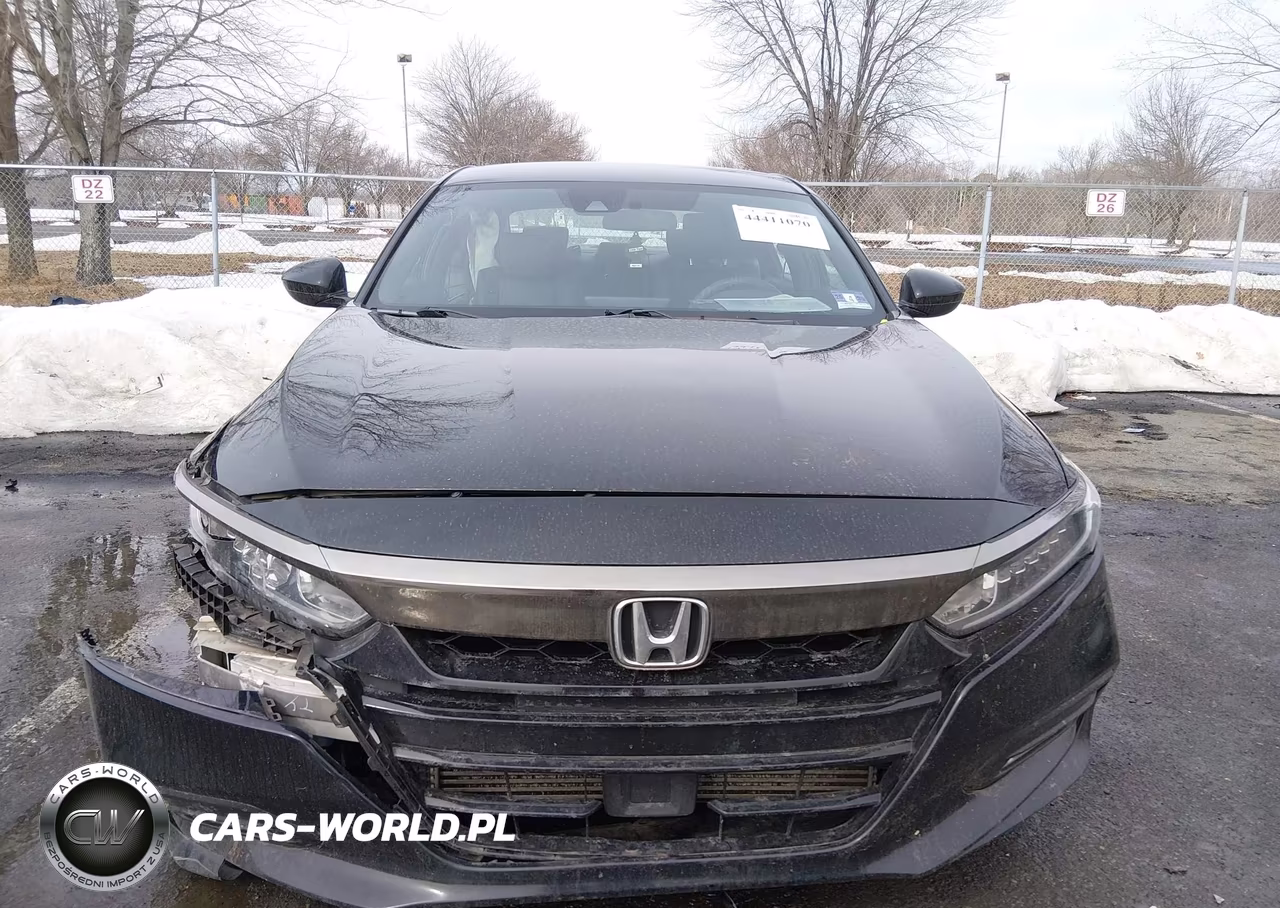 2018 Honda Accord Sport VIN:1HGCV1E39JA207751 - 12