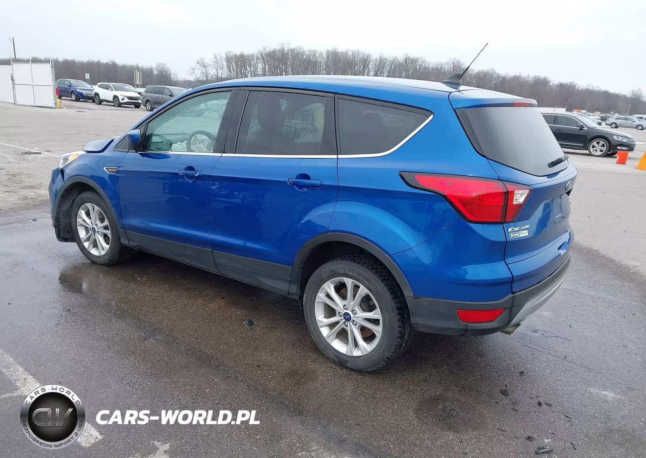 2019 Ford Escape Se VIN:1FMCU0GD6KUA44053 - 3