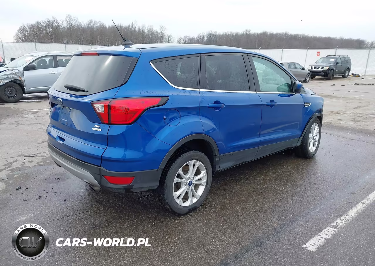 2019 Ford Escape Se VIN:1FMCU0GD6KUA44053 - 4