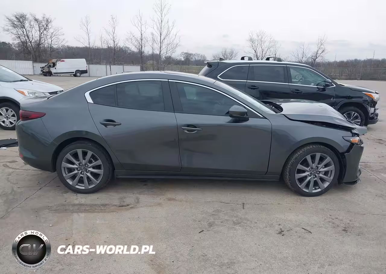 2025 Mazda Mazda3 2.5 S Preferred VIN:3MZBPACM5SM465329 - 13