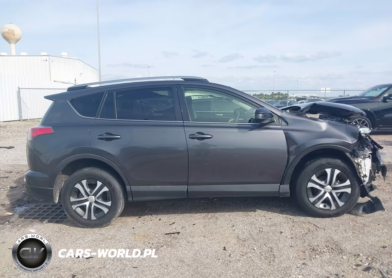 2018 Toyota Rav4 Le VIN:JTMZFREV1JJ187484 - 14