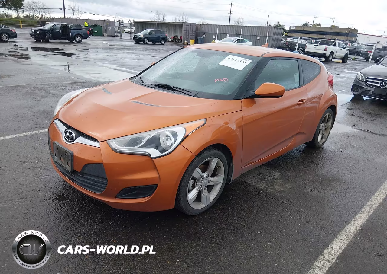 2013 Hyundai Veloster Base W-Black VIN:KMHTC6AD1DU168068 - 2