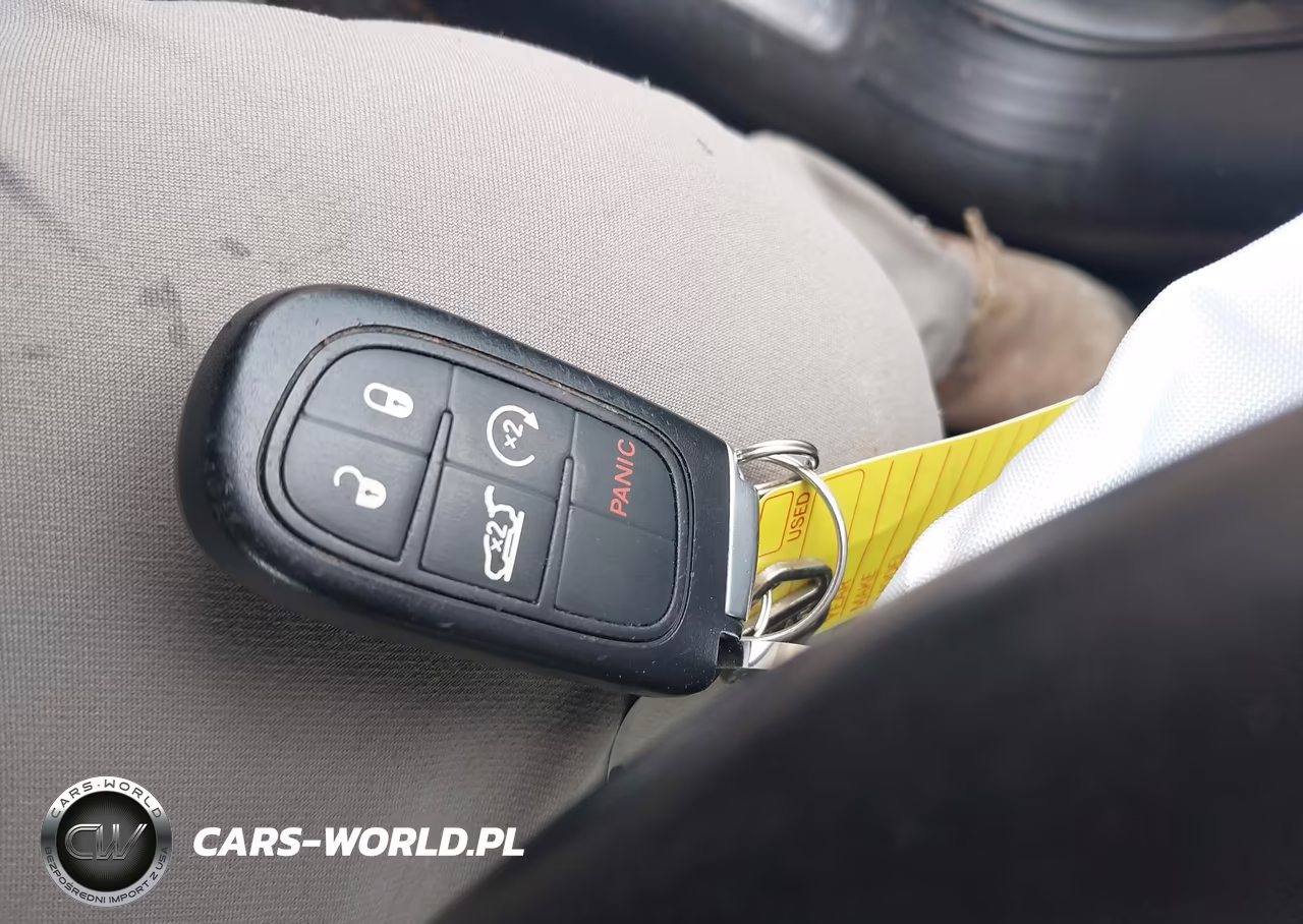 2019 Jeep Cherokee Limited 4X4 VIN:1C4PJMDN1KD169724 - 11