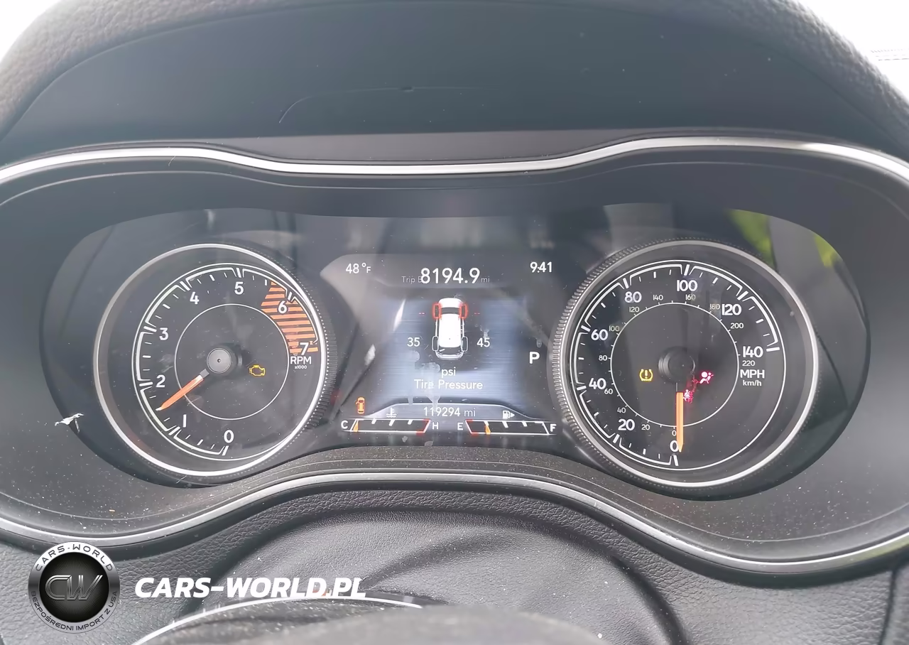 2019 Jeep Cherokee Limited 4X4 VIN:1C4PJMDN1KD169724 - 7