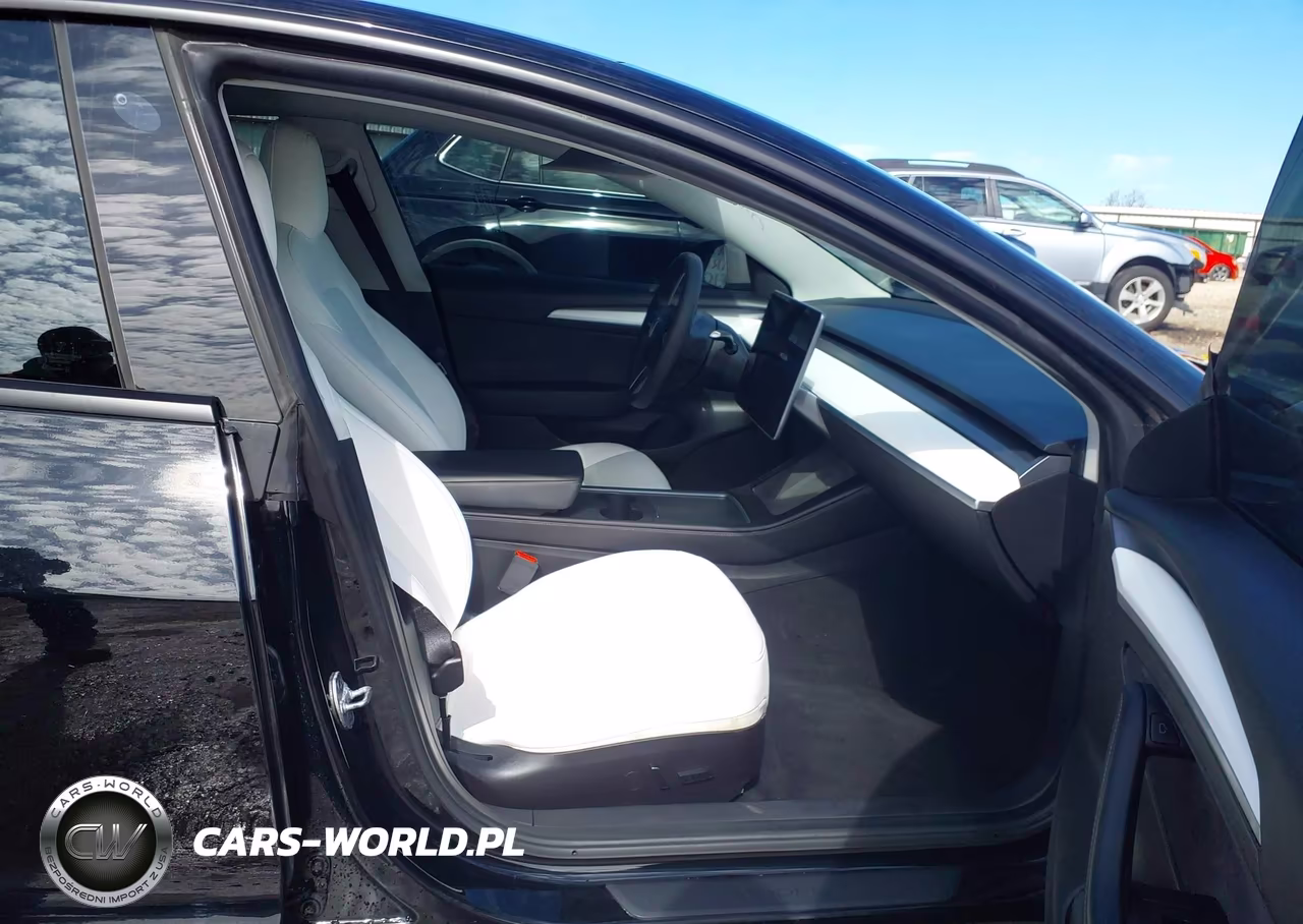 2022 Tesla Model 3 Performance Dual Motor All-Wheel Drive VIN:5YJ3E1EC0NF324808 - 5
