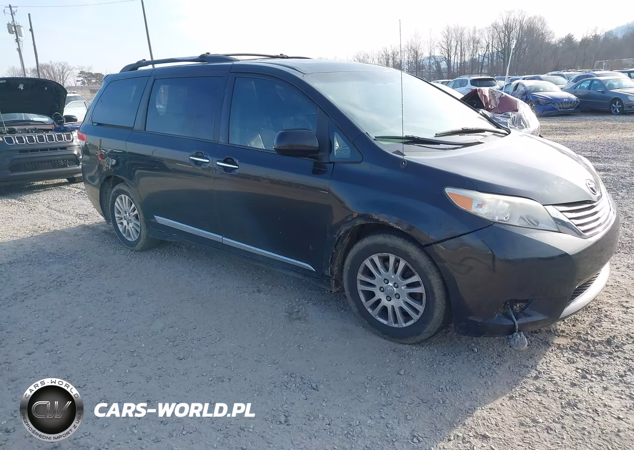 2013 Toyota Sienna Xle V6 8 Passenger