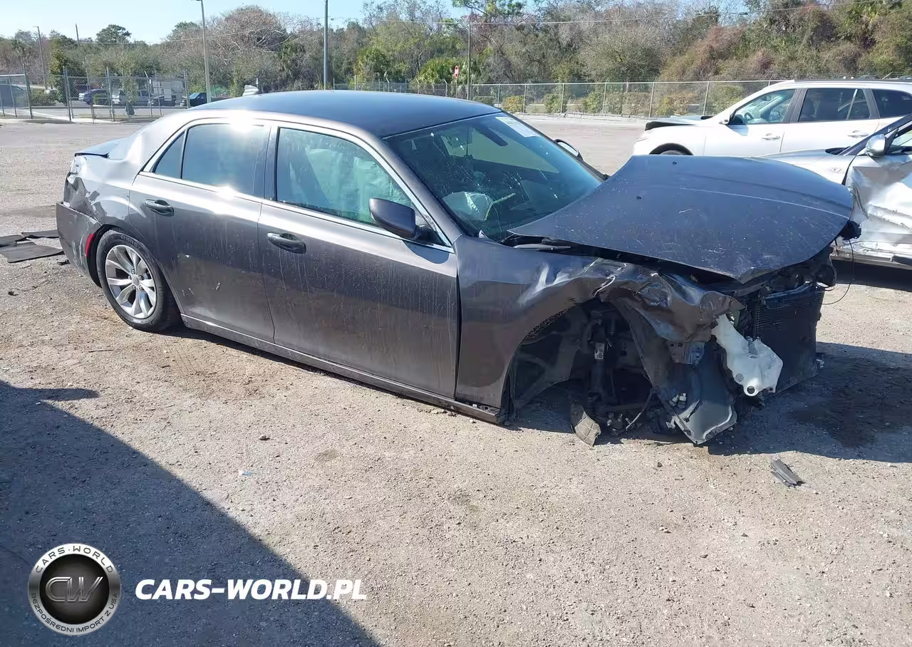 2015 Chrysler 300 Limited