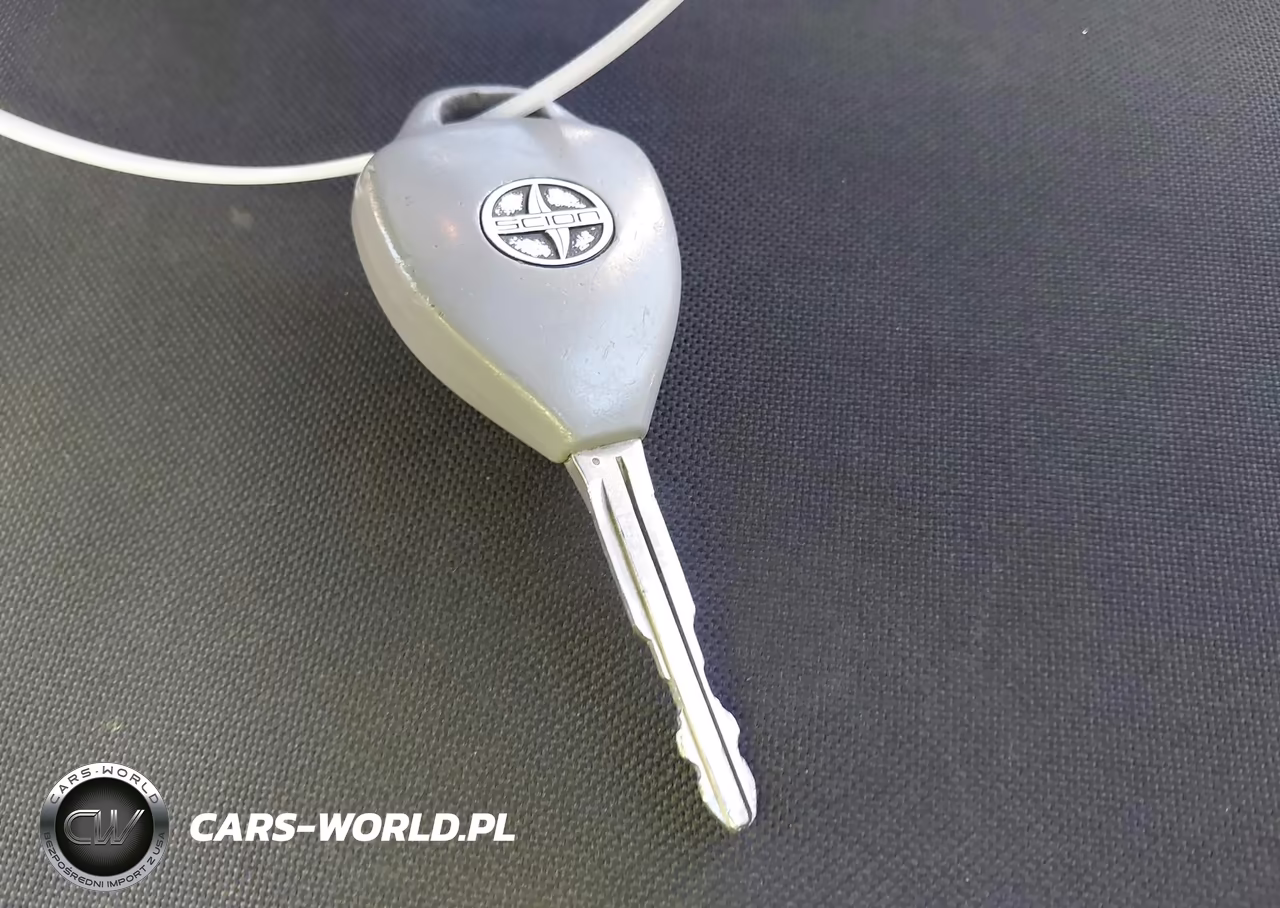 2007 Scion Tc VIN:JTKDE177X70165794 - 11