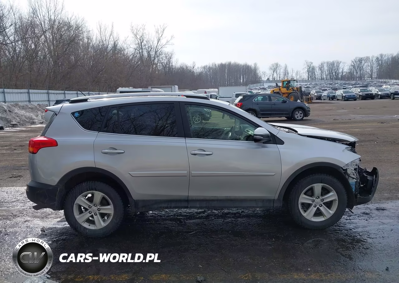 2014 Toyota Rav4 Xle VIN:JTMRFREV1ED047827 - 13