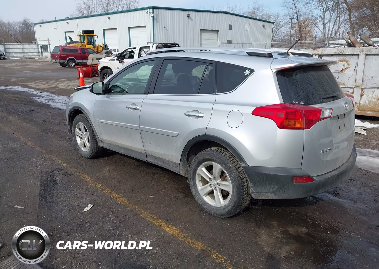 2014 Toyota Rav4 Xle VIN:JTMRFREV1ED047827 - 3