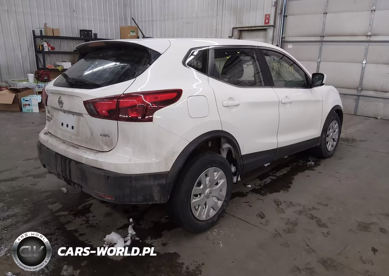 2019 Nissan Rogue Sport S VIN:JN1BJ1CR3KW311608 - 4