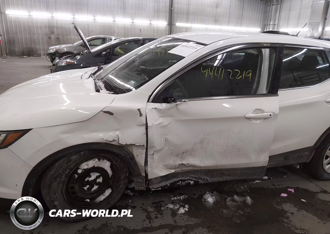 2019 Nissan Rogue Sport S VIN:JN1BJ1CR3KW311608 - 6