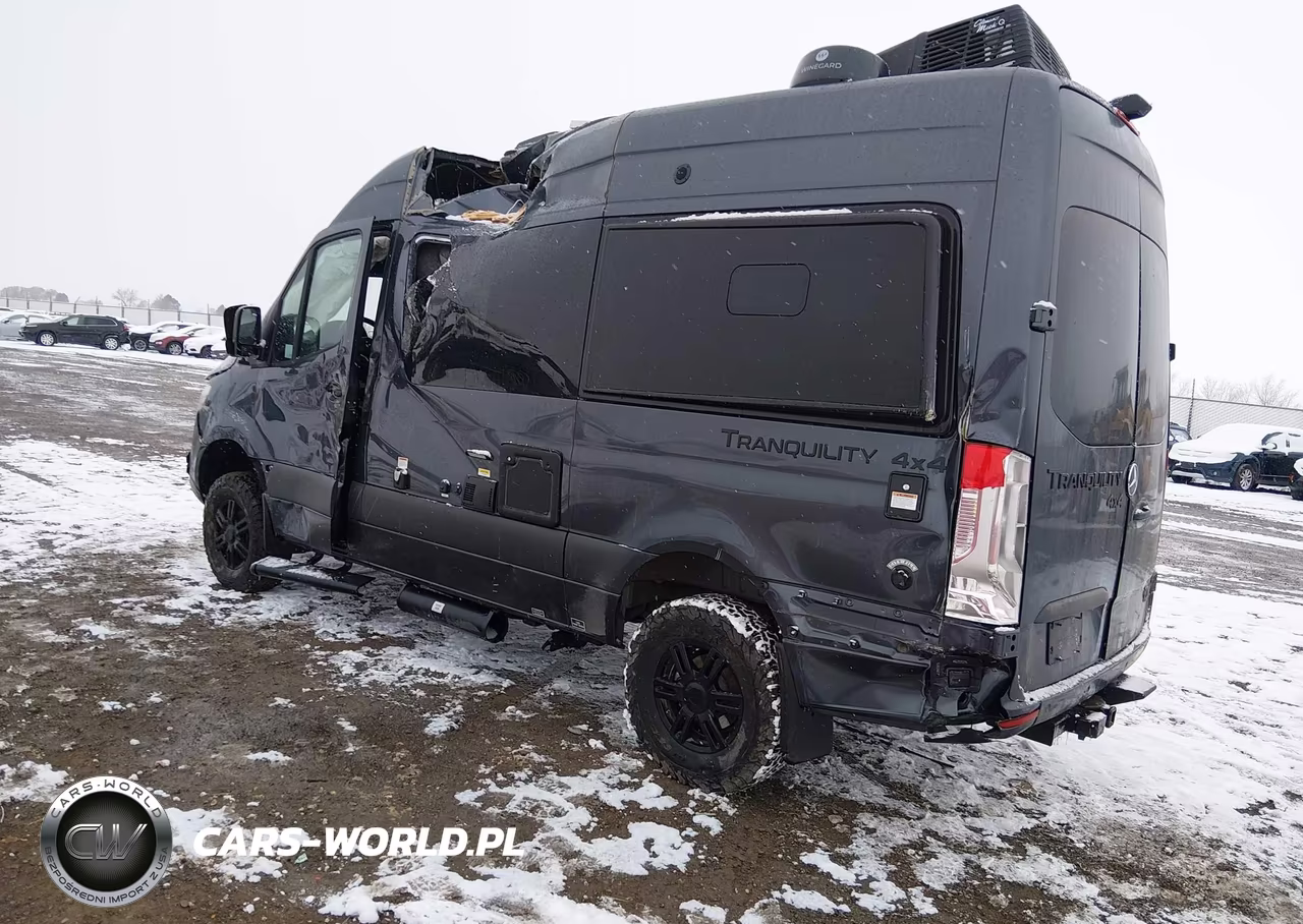 2022 Mercedes Benz Sprinter 2500 VIN:W1X4EBVY7NP492750 - 3
