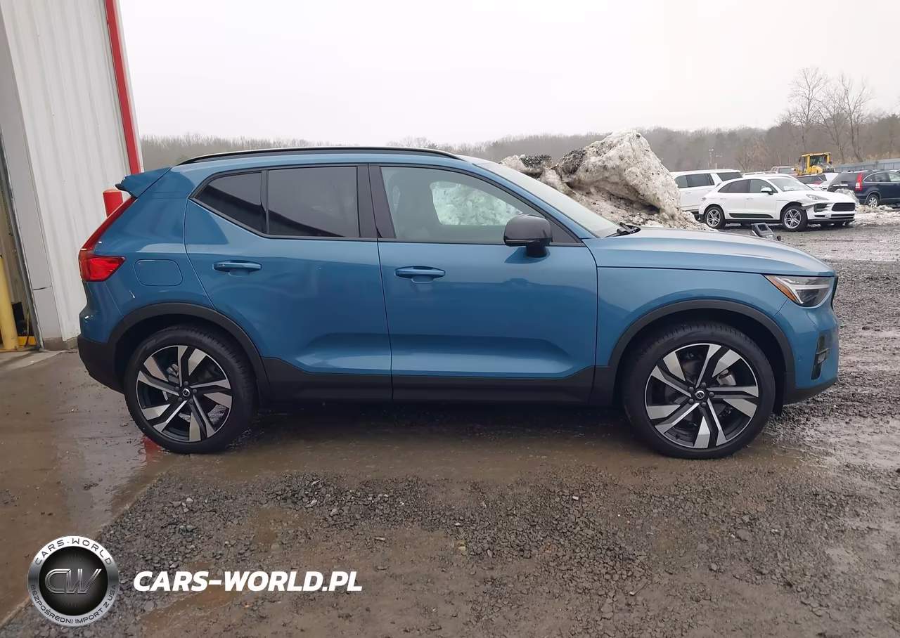2024 Volvo Xc40 B5 Ultimate Dark Theme VIN:YV4L12UM1R2357723 - 13