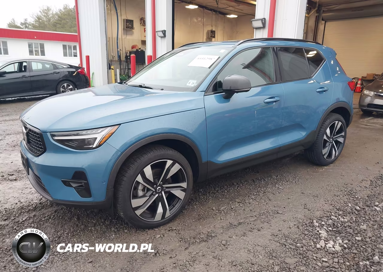 2024 Volvo Xc40 B5 Ultimate Dark Theme VIN:YV4L12UM1R2357723 - 2