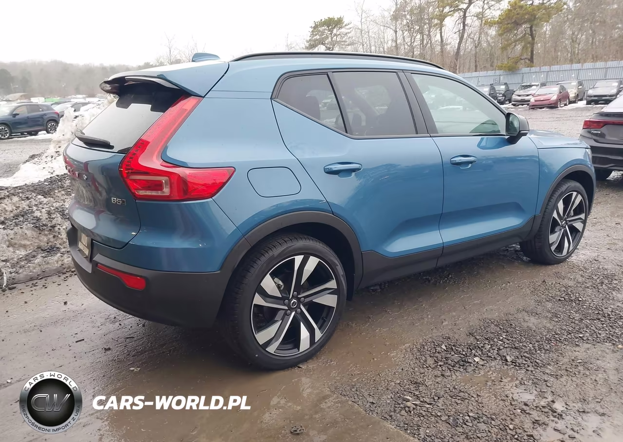 2024 Volvo Xc40 B5 Ultimate Dark Theme VIN:YV4L12UM1R2357723 - 4