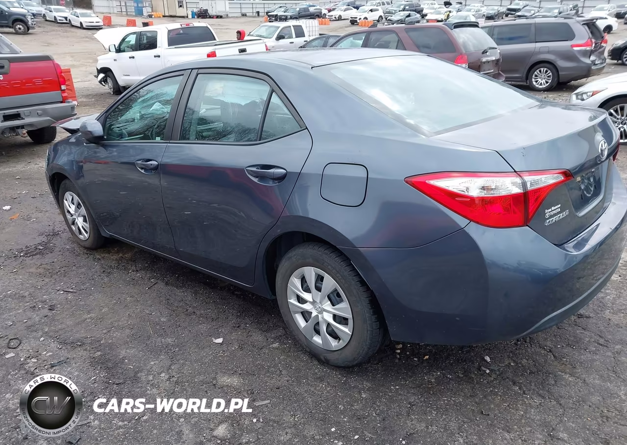 2015 Toyota Corolla L VIN:5YFBURHE0FP361440 - 3