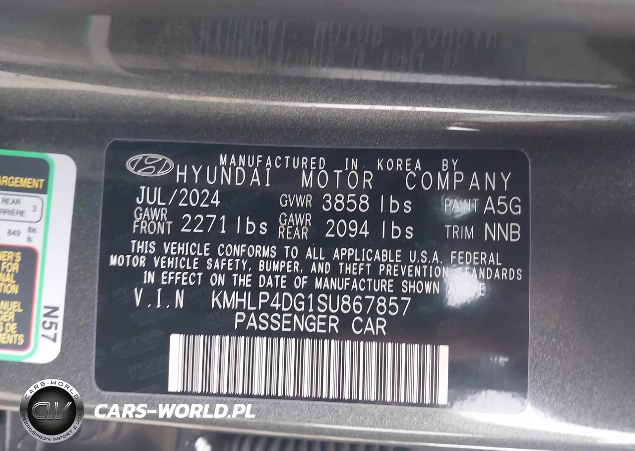 2025 Hyundai Elantra Limited VIN:KMHLP4DG1SU867857 - 9