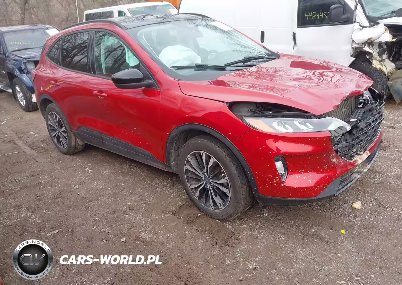 2021 Ford Escape Sel