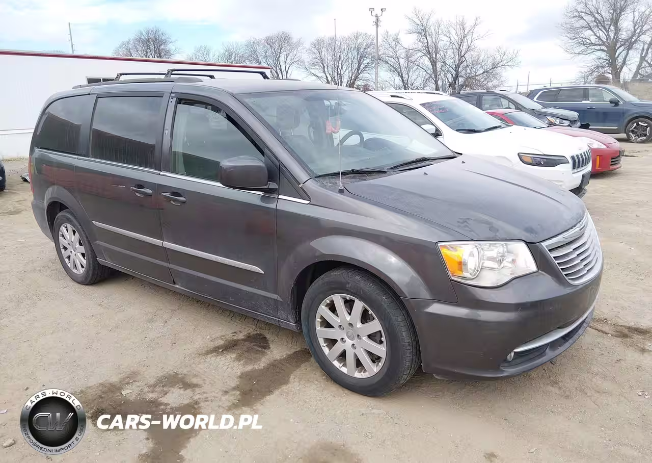 2016 Chrysler Town & Country Touring