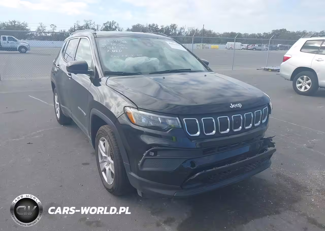 2022 Jeep Compass Latitude Fwd