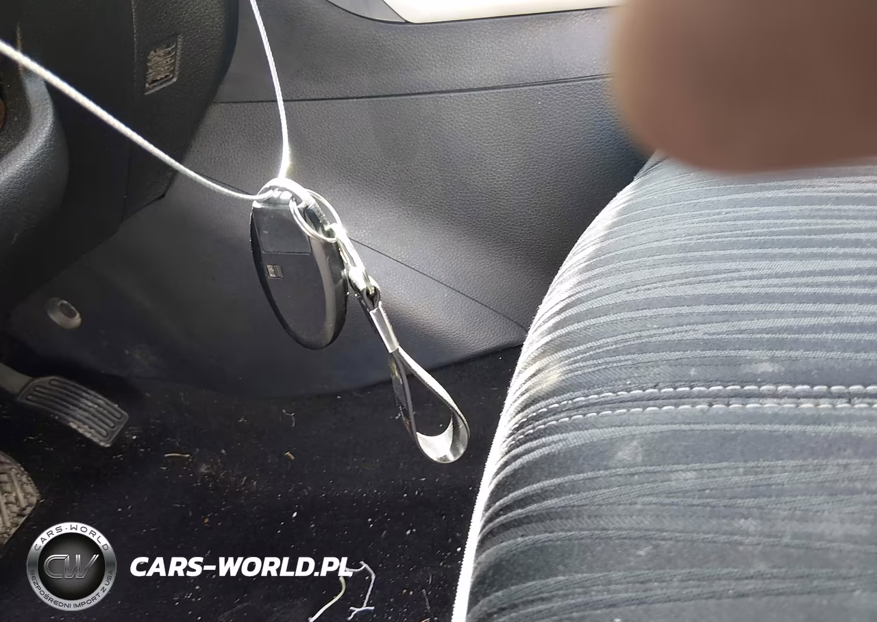 2018 Nissan Sentra Sv VIN:3N1AB7APXJL606562 - 11