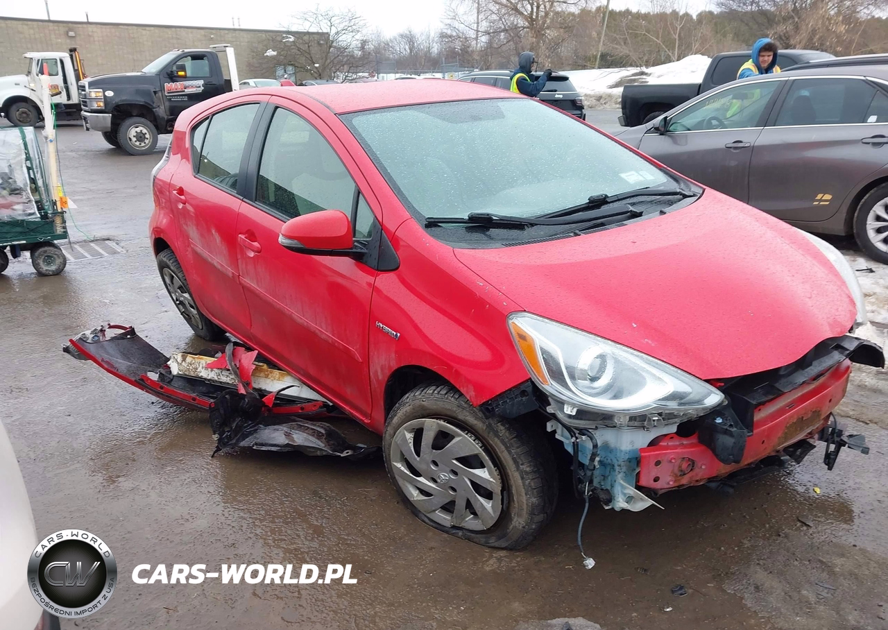 2015 Toyota Prius C One