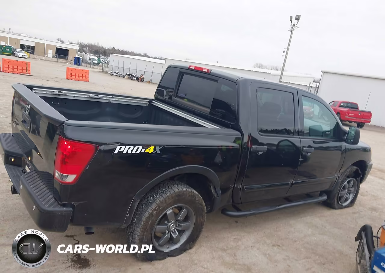 2015 Nissan Titan Pro-4X VIN:1N6BA0EC3FN503443 - 12