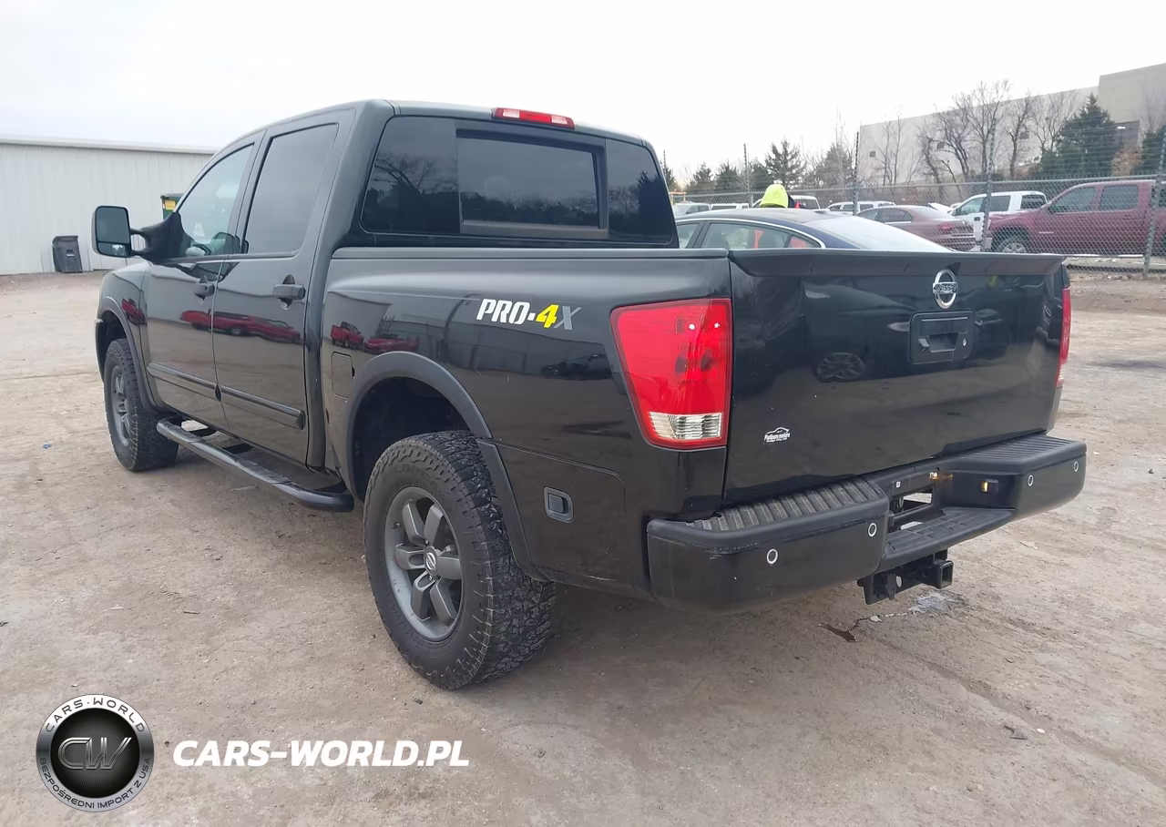 2015 Nissan Titan Pro-4X VIN:1N6BA0EC3FN503443 - 3