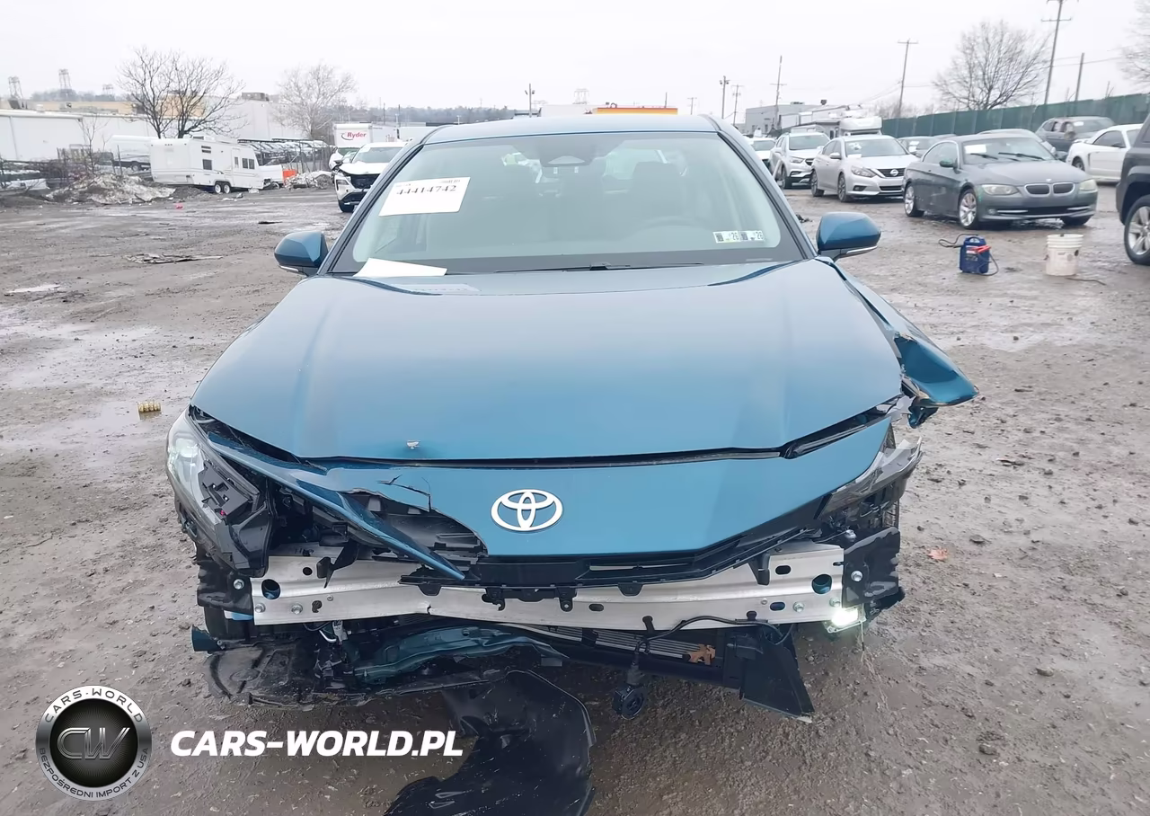 2025 Toyota Camry Le VIN:4T1DAACK9SU646243 - 11