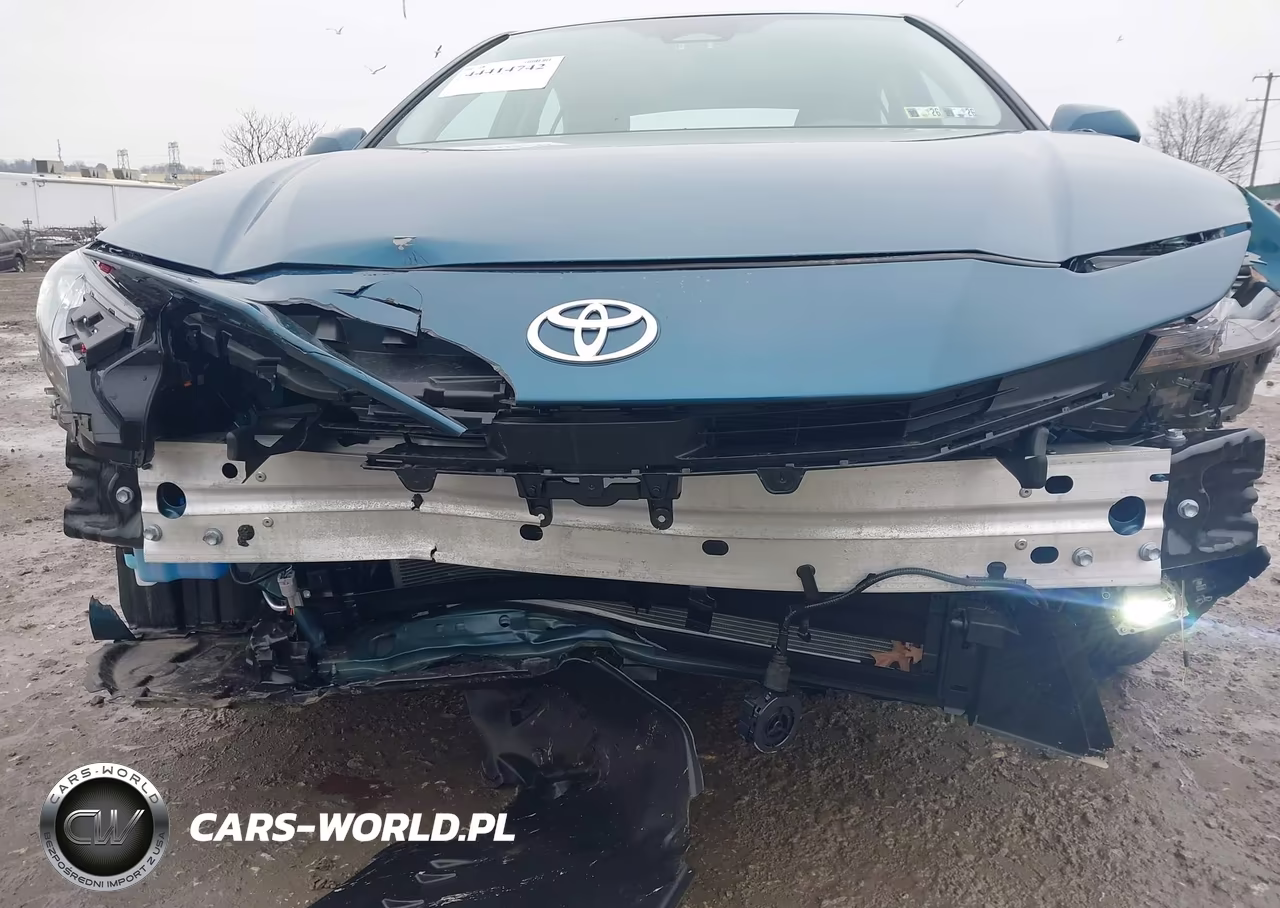 2025 Toyota Camry Le VIN:4T1DAACK9SU646243 - 6