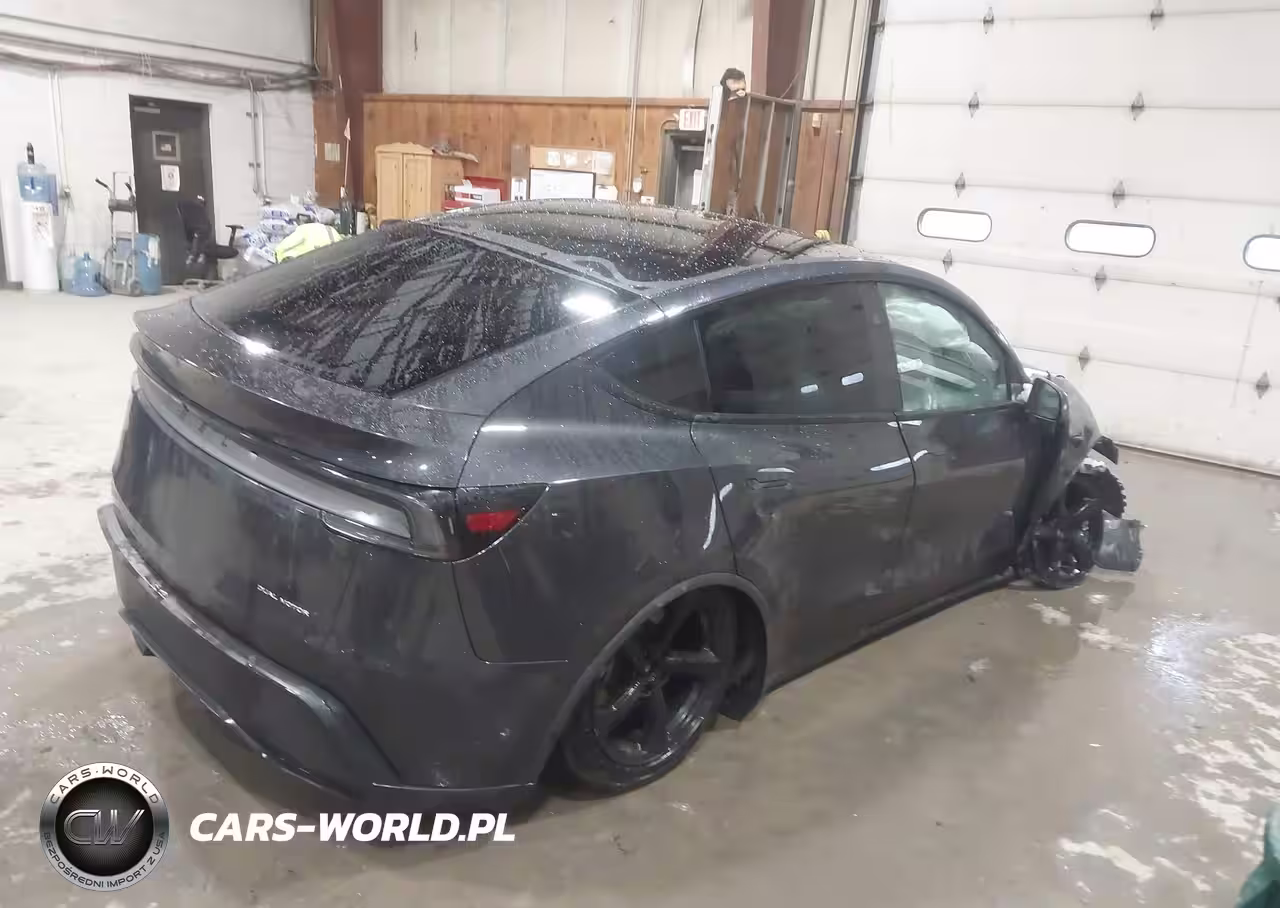 2026 Tesla Model Y Long Range Launch Series-Premium All-Wheel Drive VIN:7SAYGDEE3TF437249 - 4