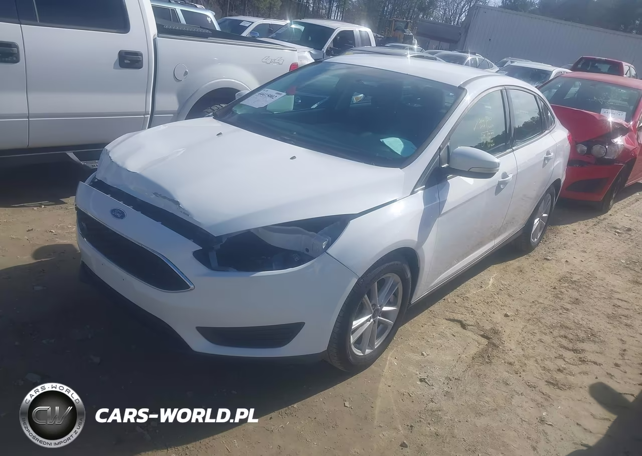 2017 Ford Focus Se VIN:1FADP3F28HL304880 - 2