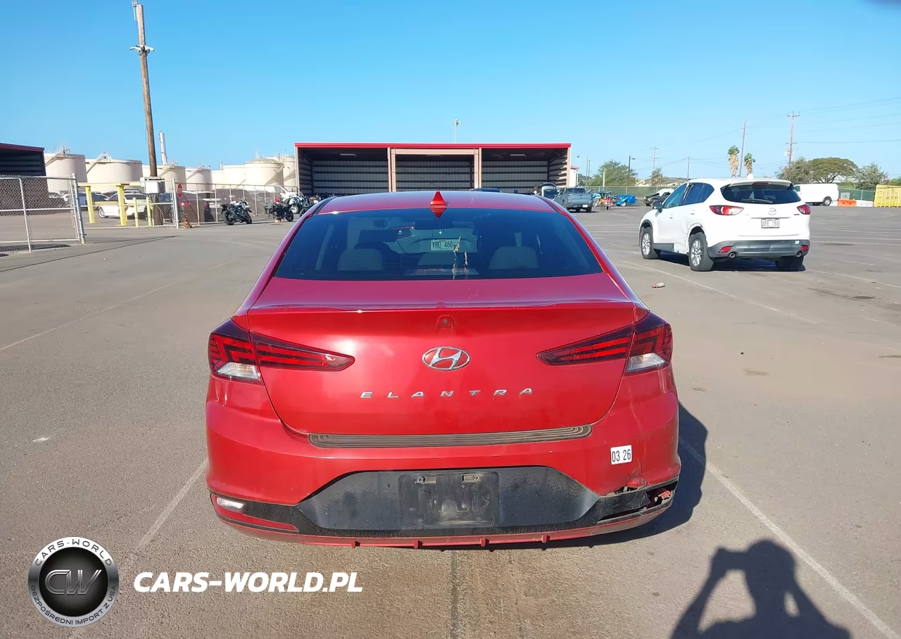 2020 Hyundai Elantra Sel VIN:5NPD84LF2LH512156 - 16