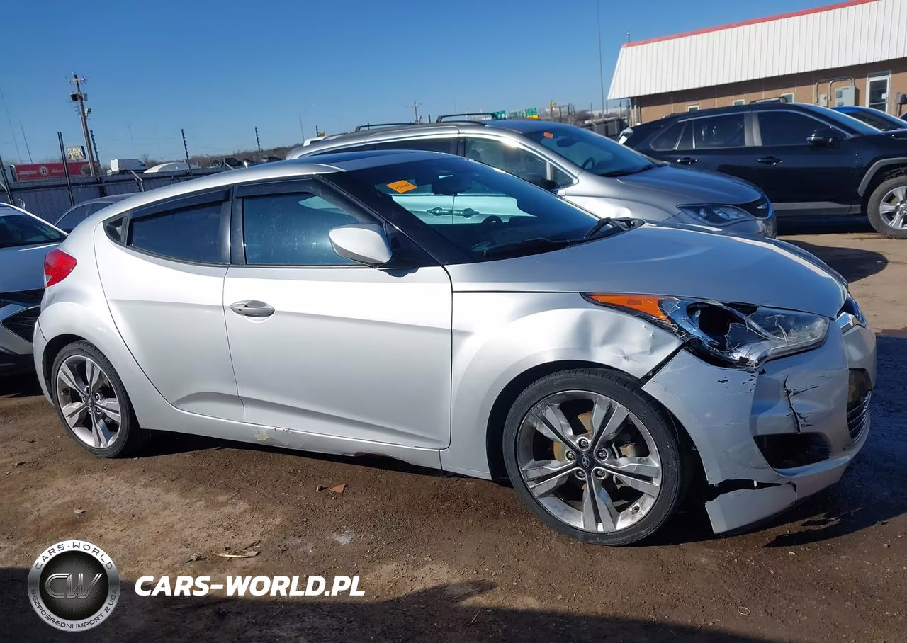 2017 Hyundai Veloster Value Edition VIN:KMHTC6AD9HU324086 - 13