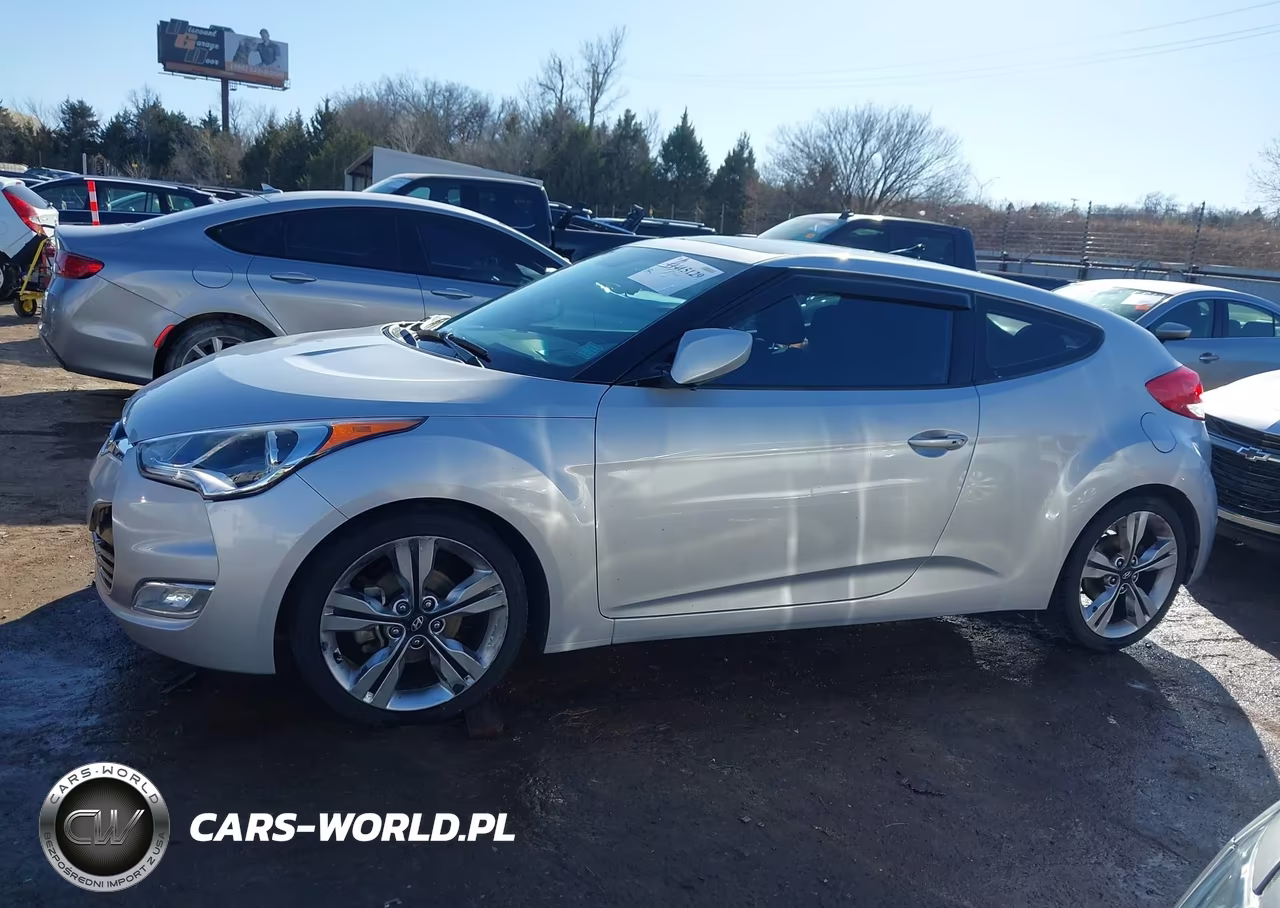 2017 Hyundai Veloster Value Edition VIN:KMHTC6AD9HU324086 - 14