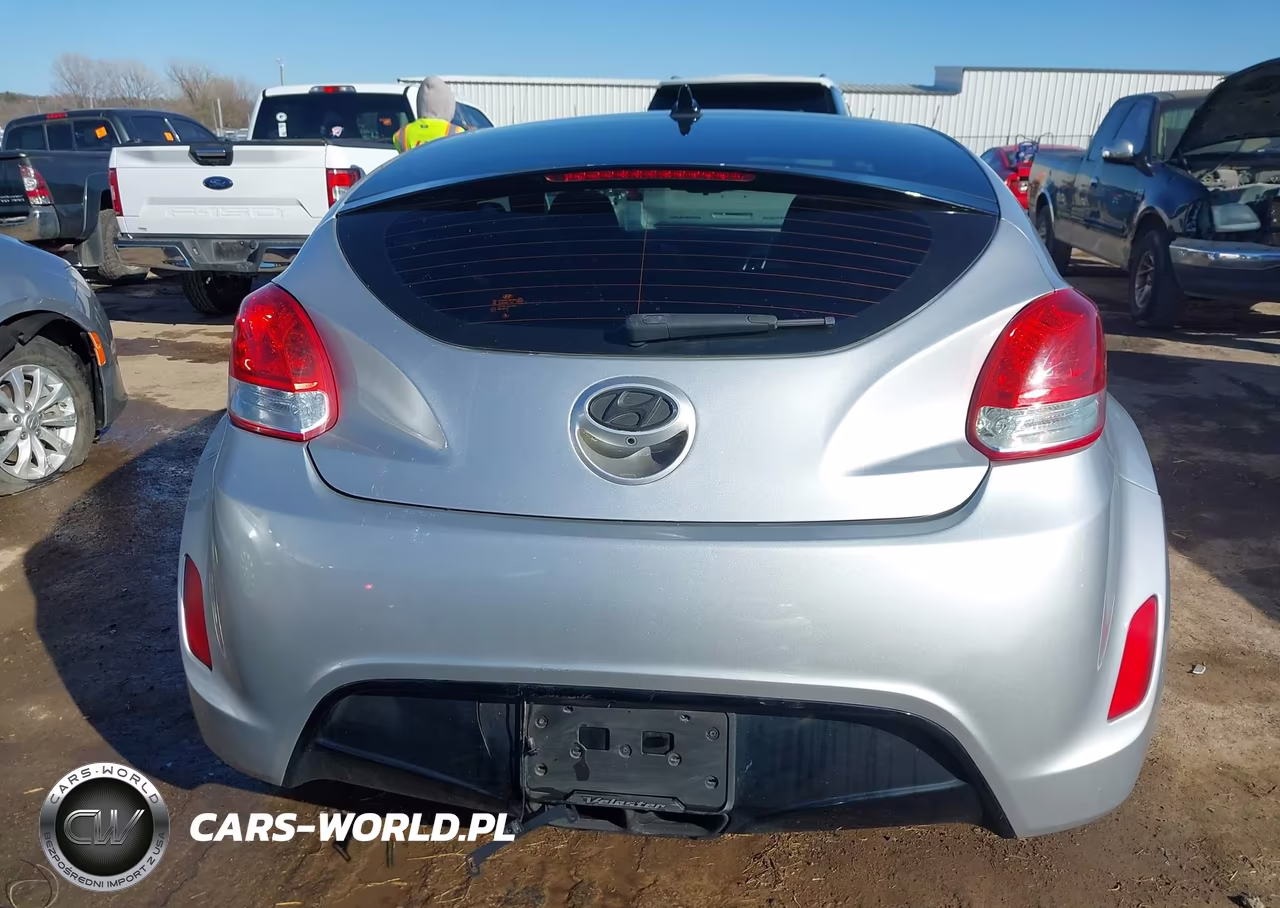 2017 Hyundai Veloster Value Edition VIN:KMHTC6AD9HU324086 - 16