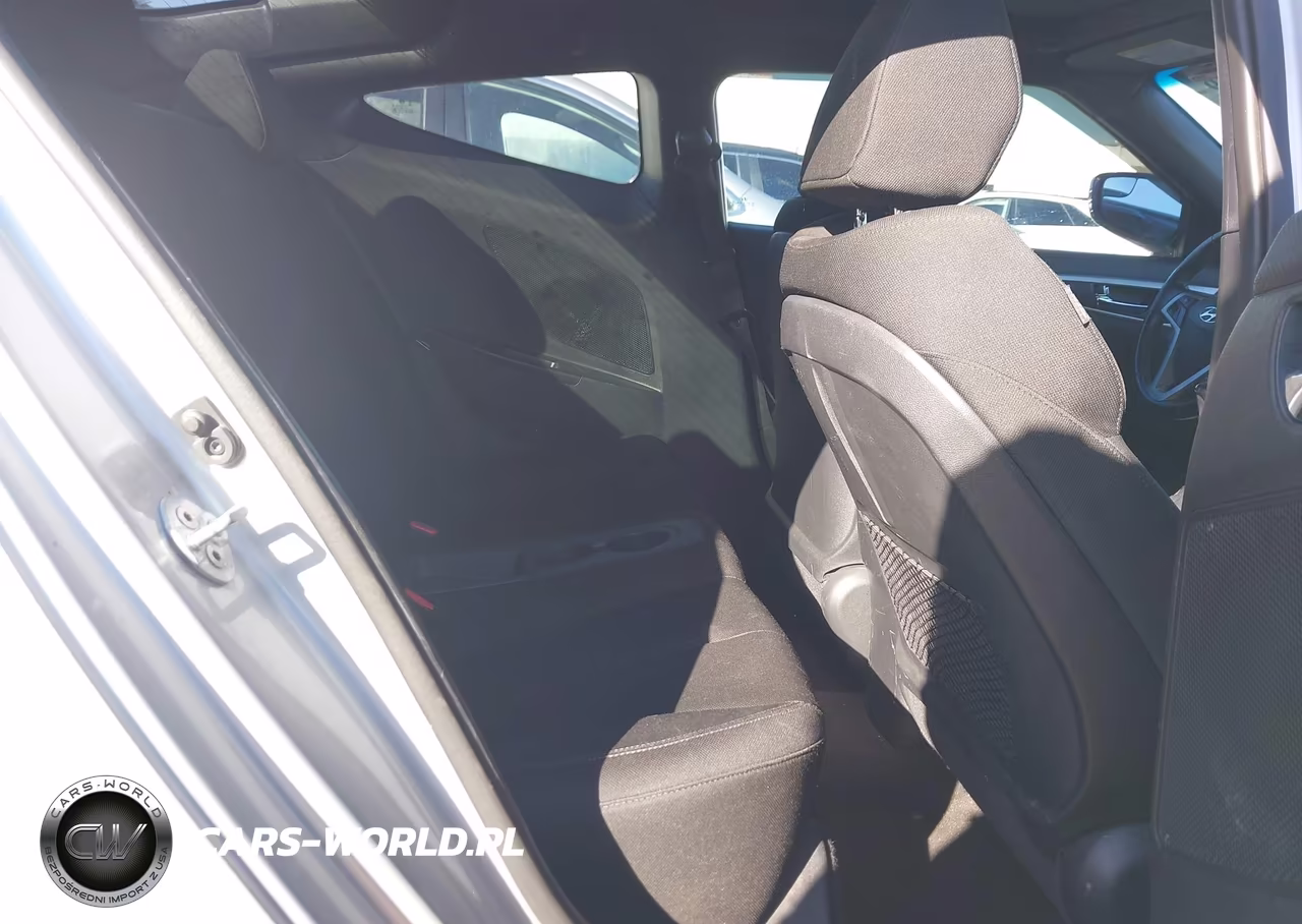 2017 Hyundai Veloster Value Edition VIN:KMHTC6AD9HU324086 - 8