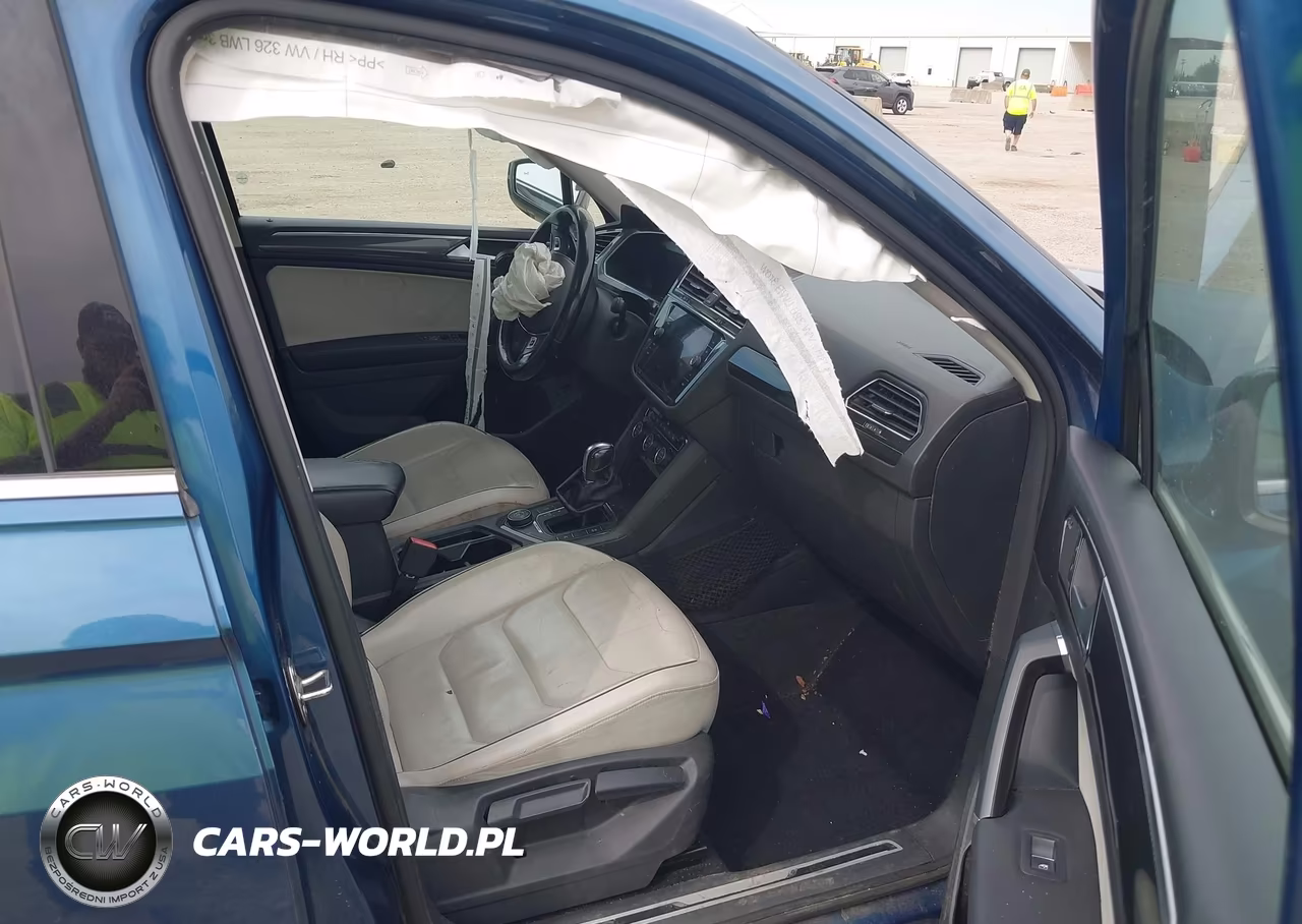 2018 Volkswagen Tiguan 2.0T Sel Premium VIN:3VV4B7AX4JM012040 - 5
