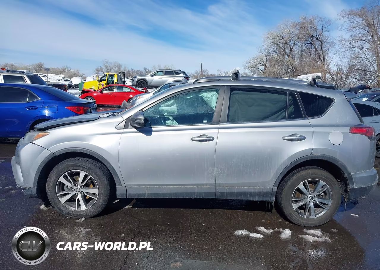 2018 Toyota Rav4 Xle VIN:2T3RFREV4JW844599 - 14