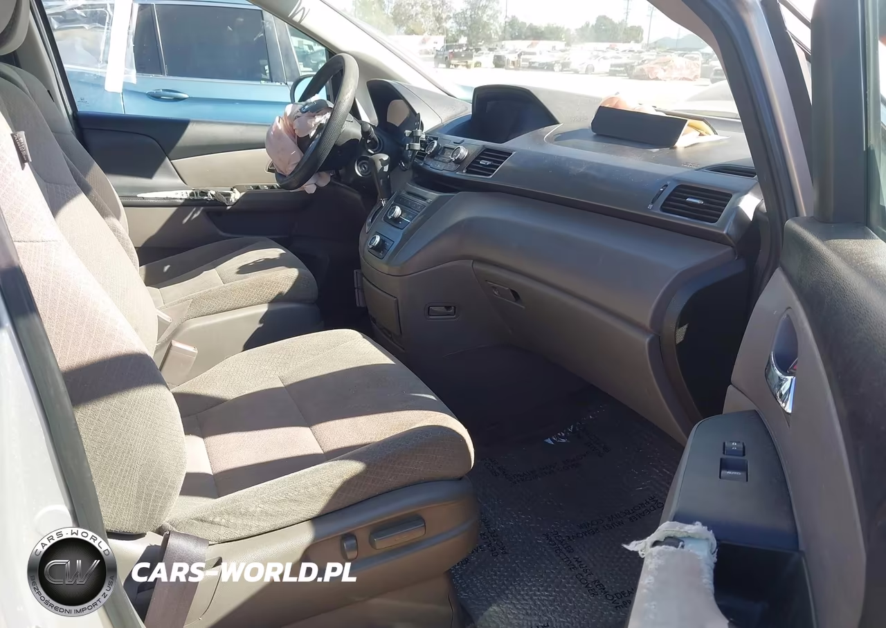 2014 Honda Odyssey Lx VIN:5FNRL5H24EB045999 - 5