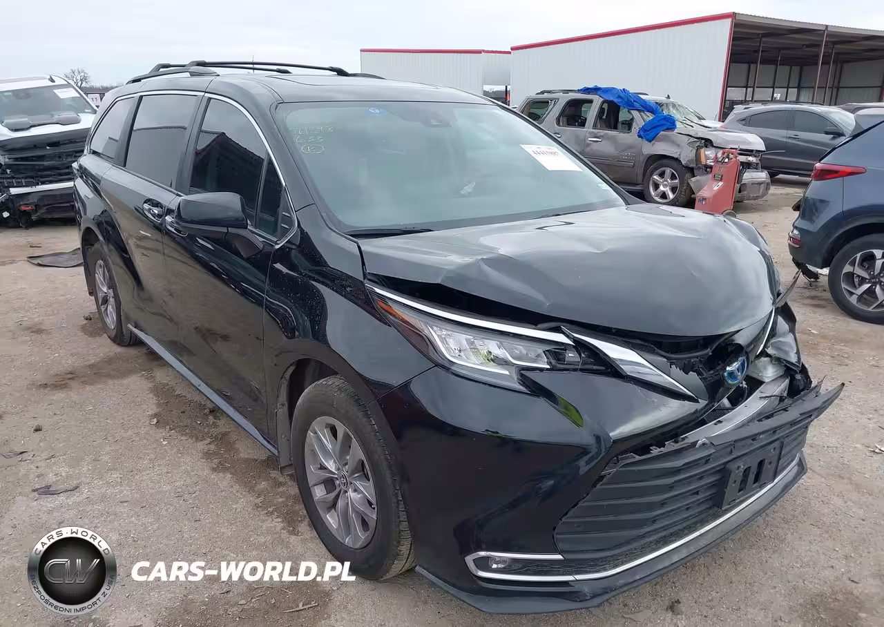 2023 Toyota Sienna Xle