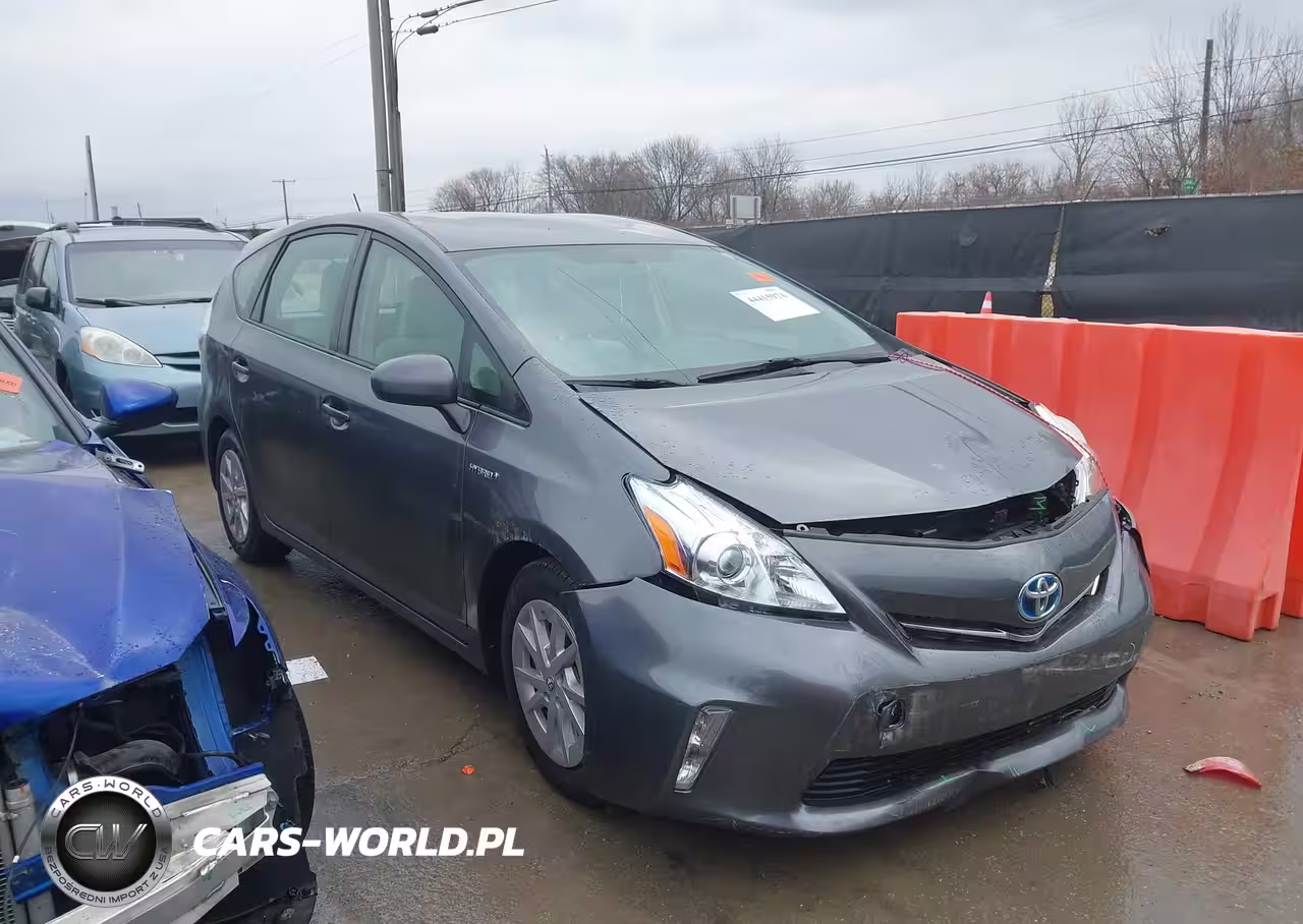 2013 Toyota Prius V Three