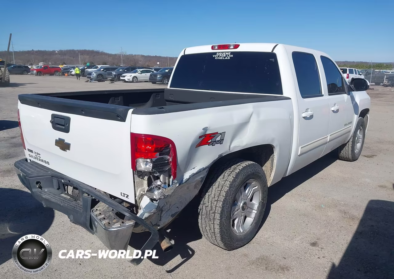 2010 Chevrolet Silverado 1500 Ltz VIN:3GCRKTE32AG246874 - 4