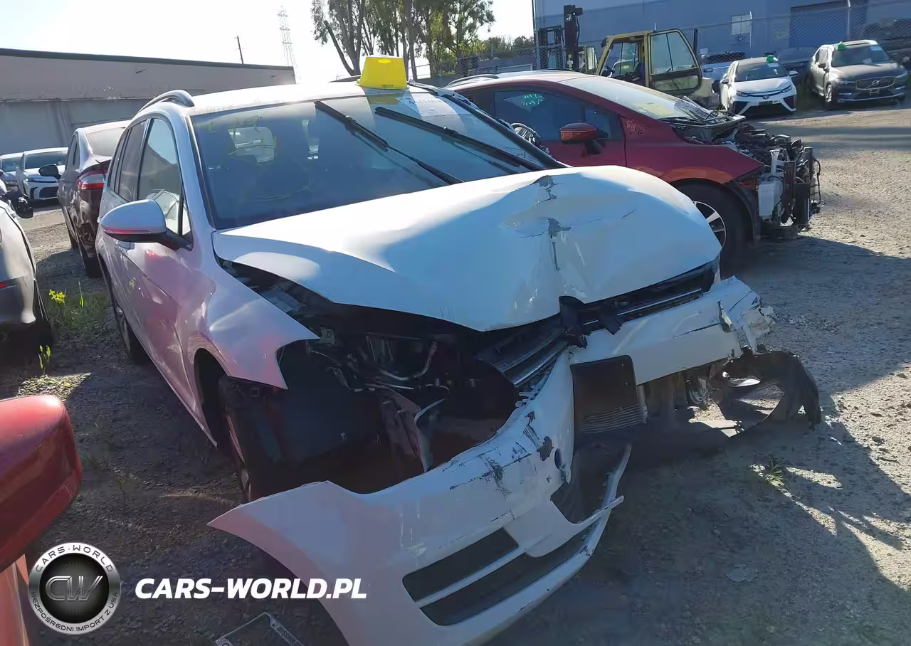 2017 Volkswagen Golf Sportwagen Tsi S