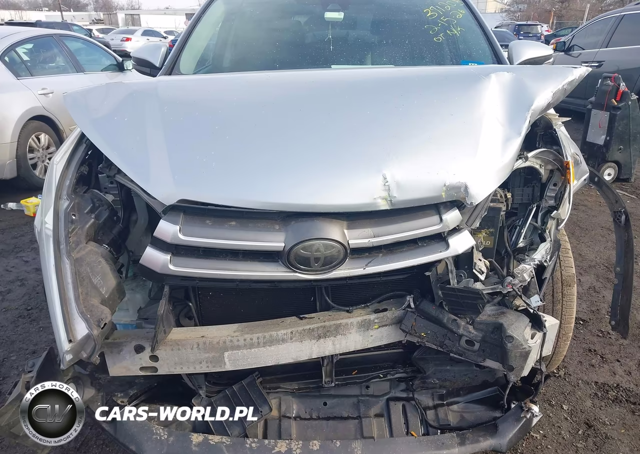 2017 Toyota Highlander Le Plus VIN:5TDBZRFH1HS437157 - 10