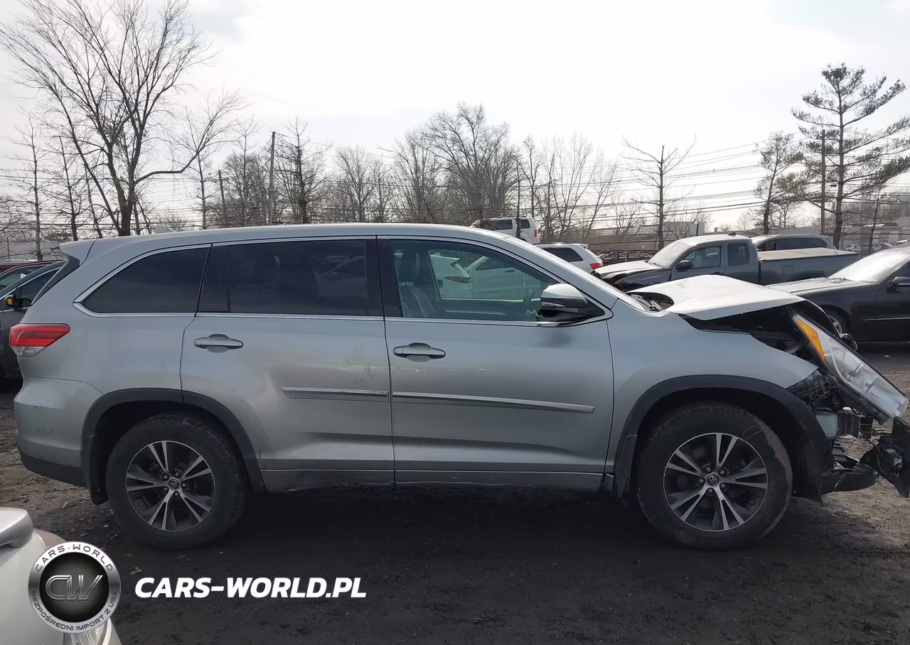 2017 Toyota Highlander Le Plus VIN:5TDBZRFH1HS437157 - 13