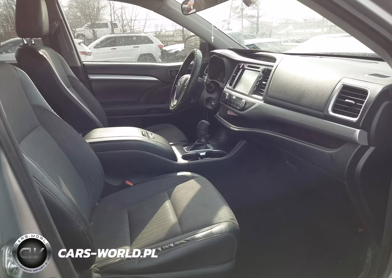 2017 Toyota Highlander Le Plus VIN:5TDBZRFH1HS437157 - 5