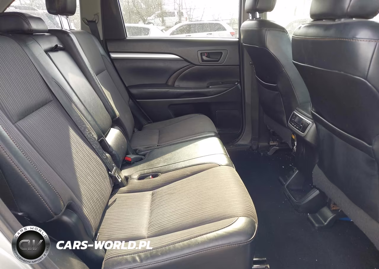 2017 Toyota Highlander Le Plus VIN:5TDBZRFH1HS437157 - 8
